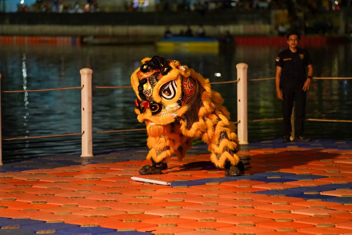 Foto suasana Atraksi Barongsai di Festival Cisadane